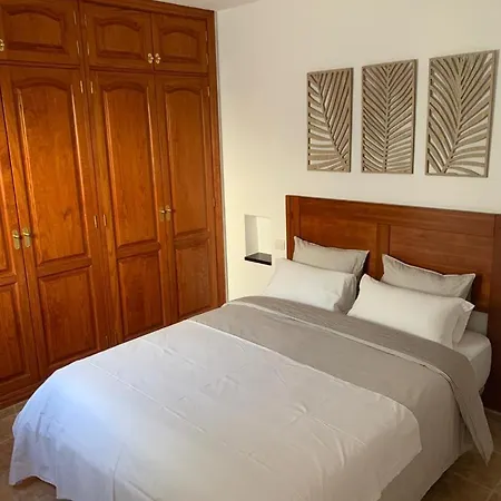 Casa Del Charco 2,1 Ferienhaus